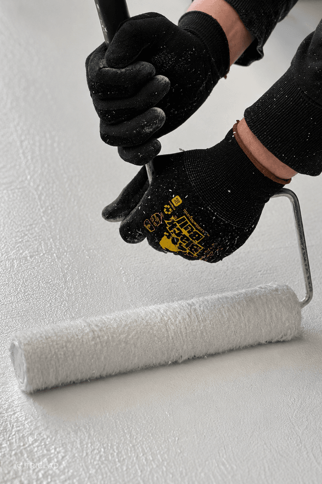 paint-rolling-back-of-board.png