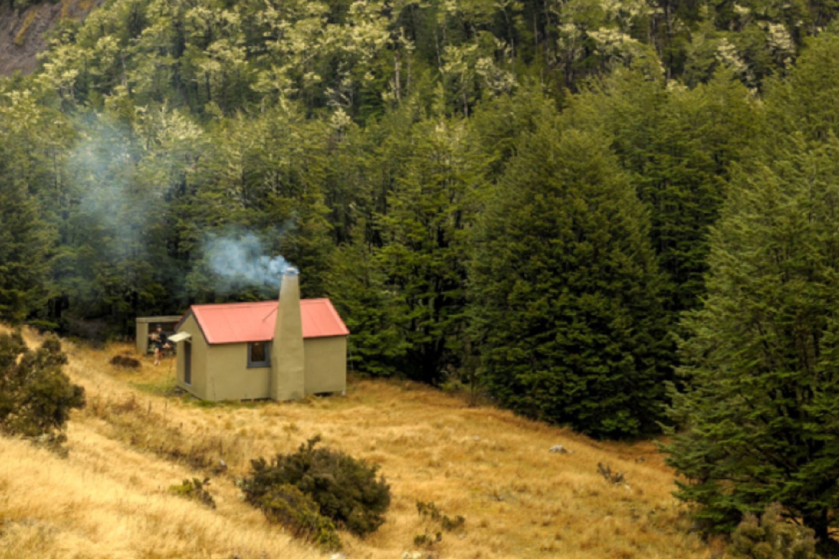 Since 2013, Dulux has partnered with the Department of Conservation to restore community and DOC huts.