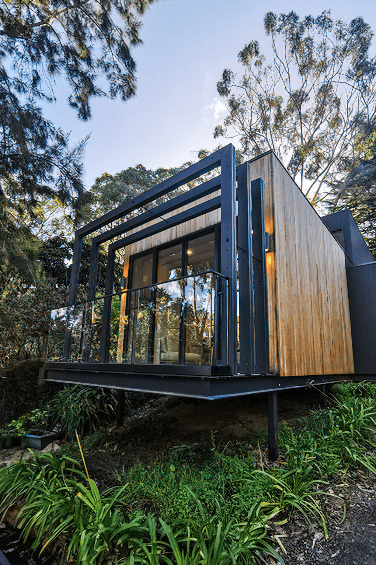 Piccadilly Retreat by Deslandes Design