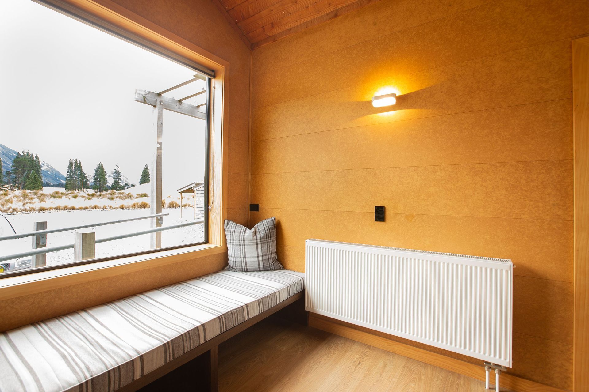 Thanks to its tongue and groove application, Triboard TGV requires significantly fewer fixings, making installation efficient and reliable.