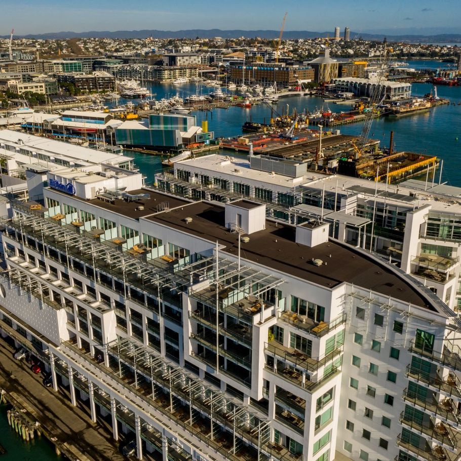 Containing fire: how membrane roofing performs in building fires