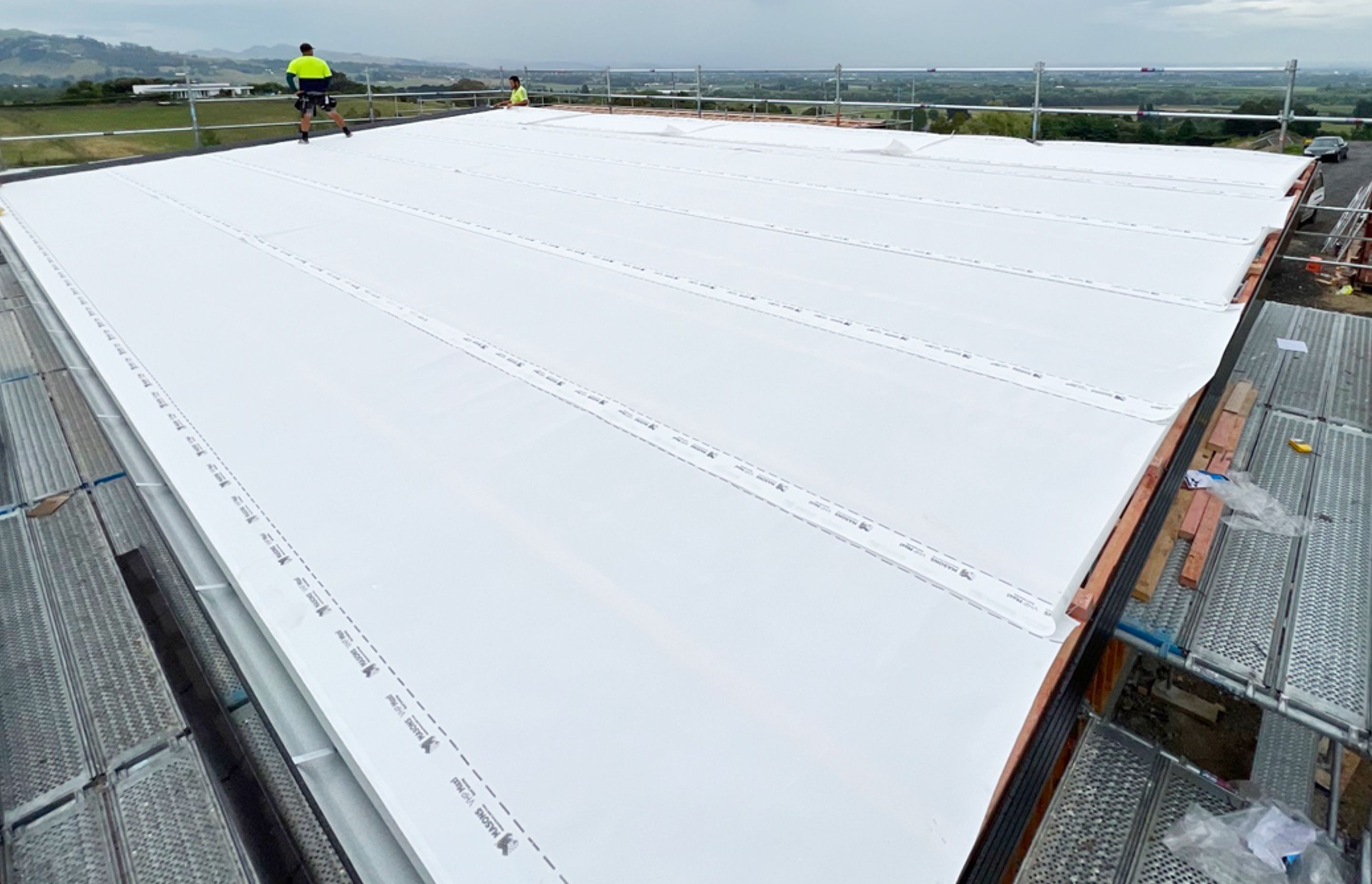 Making the roofers’ job easier with new-technology VHP underlay