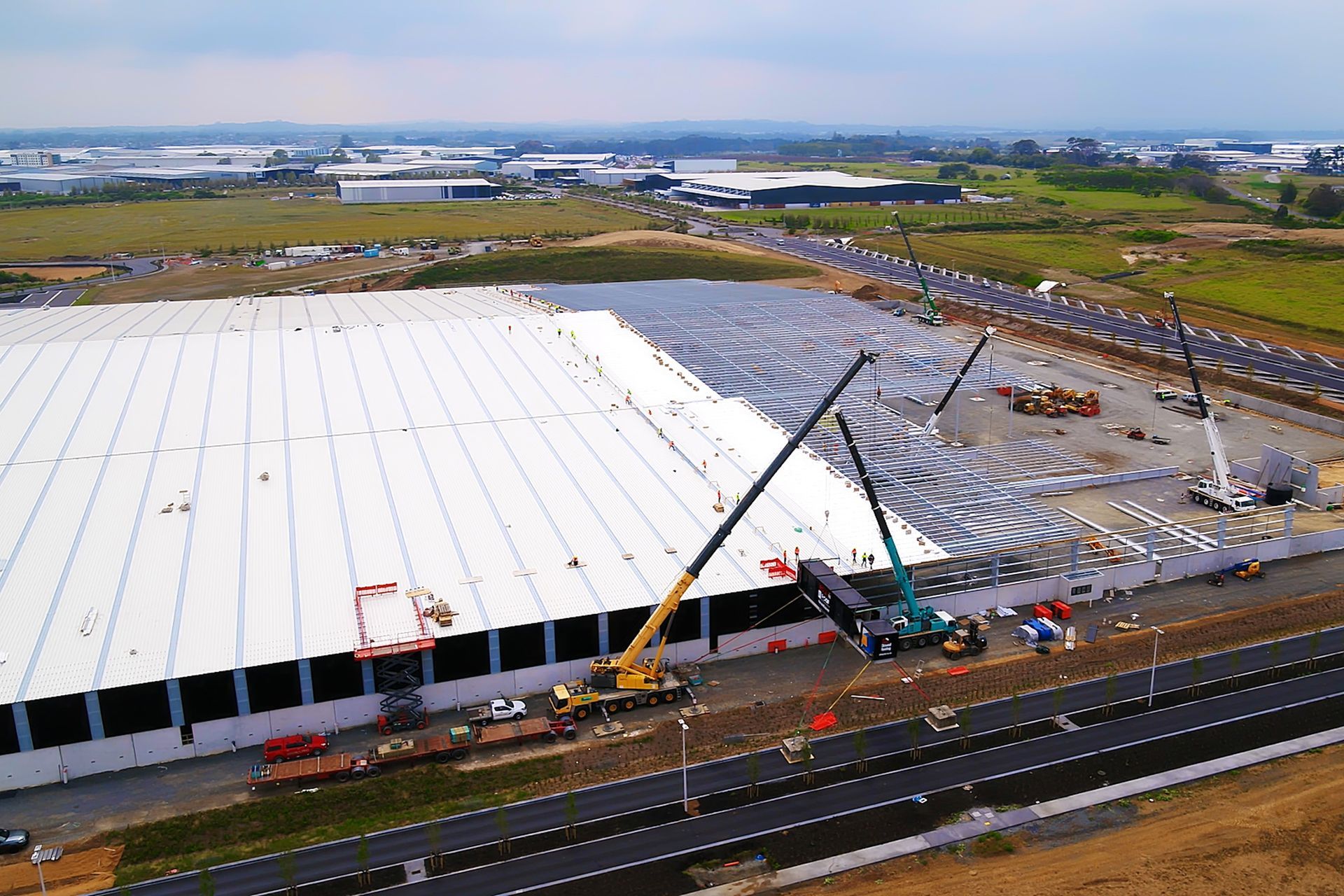 Roll to Roof: The future of large-scale industrial roof installations