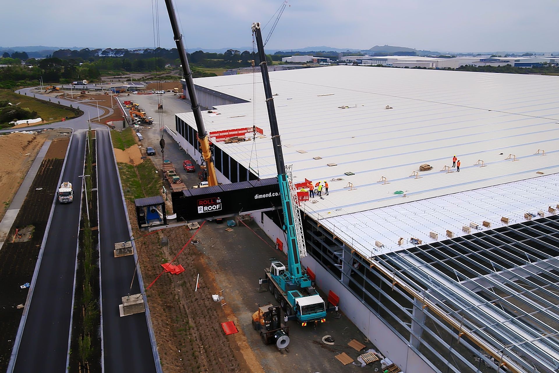 Roll to Roof: The future of large-scale industrial roof installations