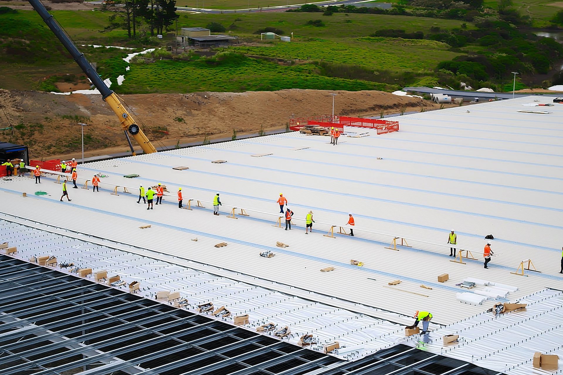 Roll to Roof: The future of large-scale industrial roof installations
