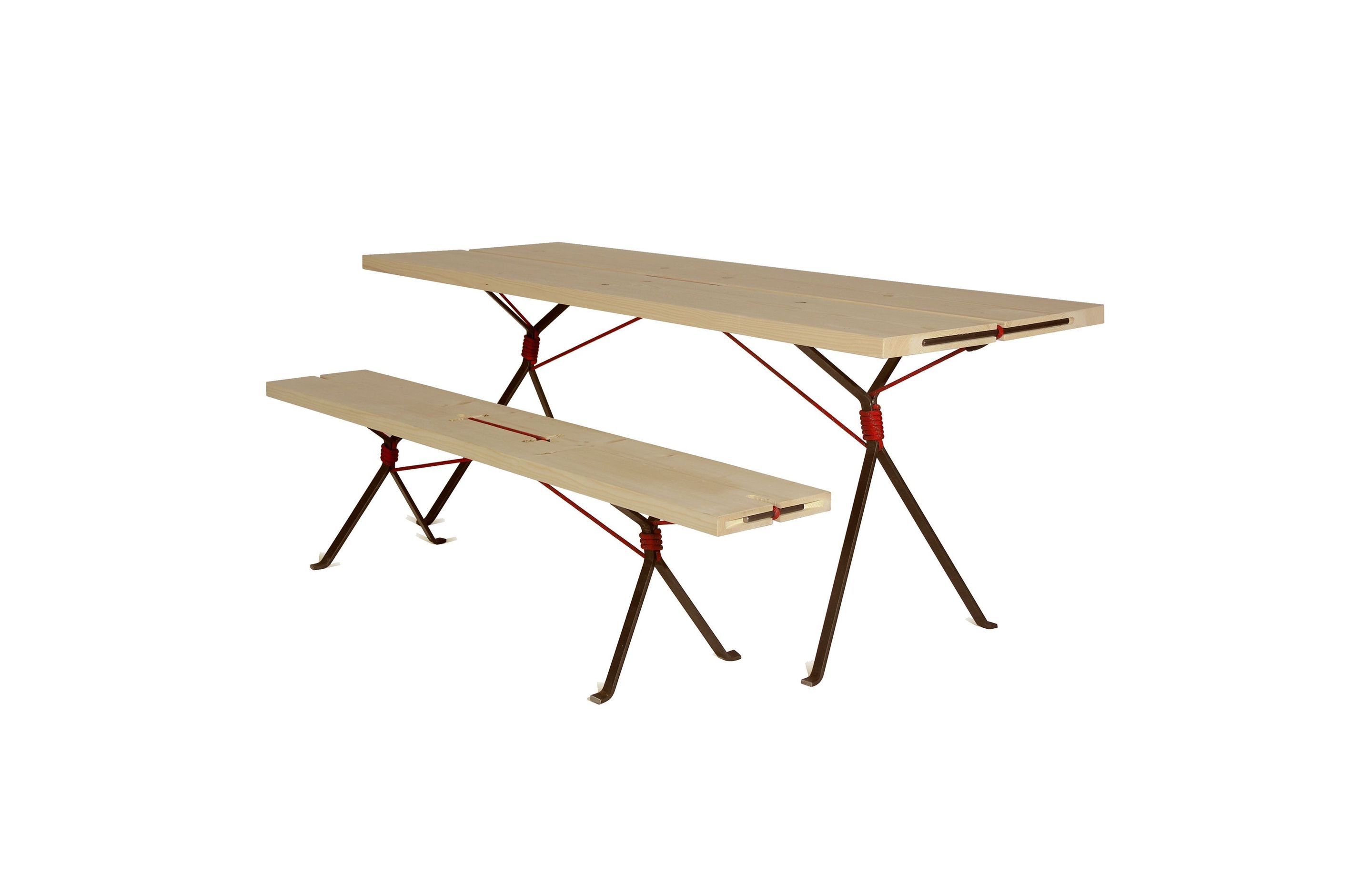 Designed to be easily assembled and disassembled, Kampenwand can be configured in a variety of ways and is suitable for indoor or outdoor use.