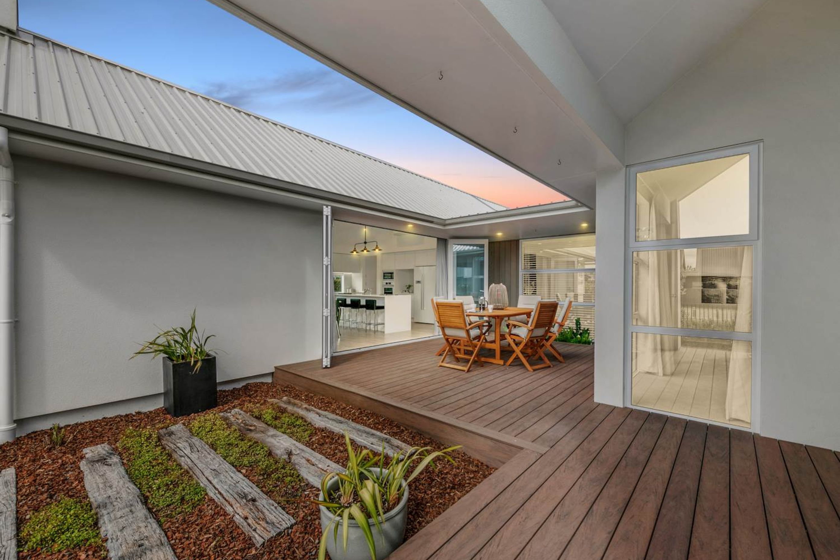 Composite is an ideal choice for coastal or humid areas like Auckland, Northland, or the West Coast.