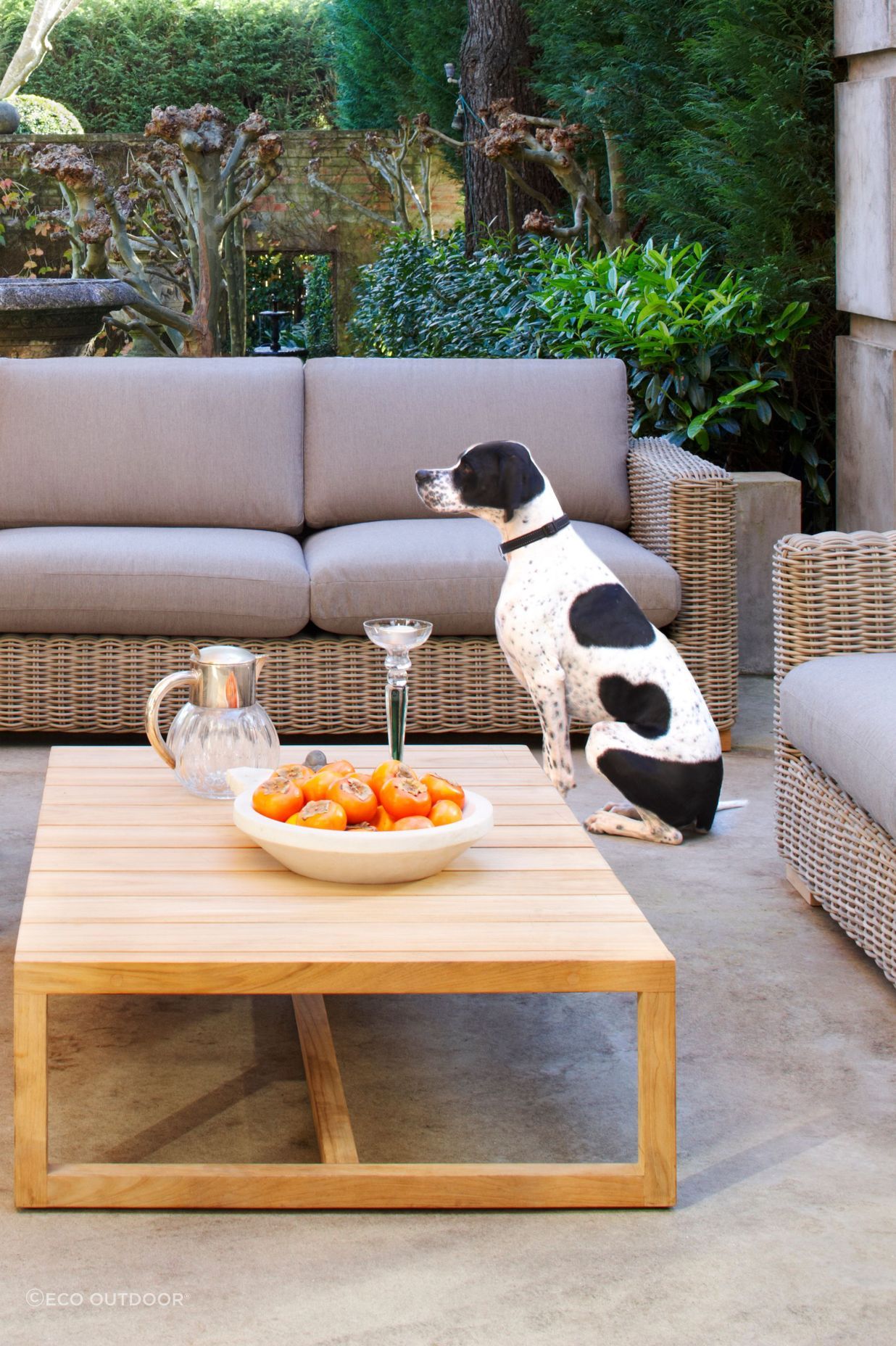 This modern coffee table offers perfect place to enjoy an evening snack on warm summer evenings.