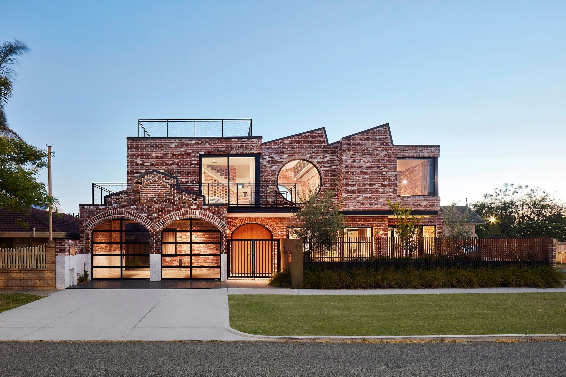 The aptly named Brick House displays just how eye catching brick can be as exterior cladding material. Featured project: Brick House. Photography: Jack Lovel
