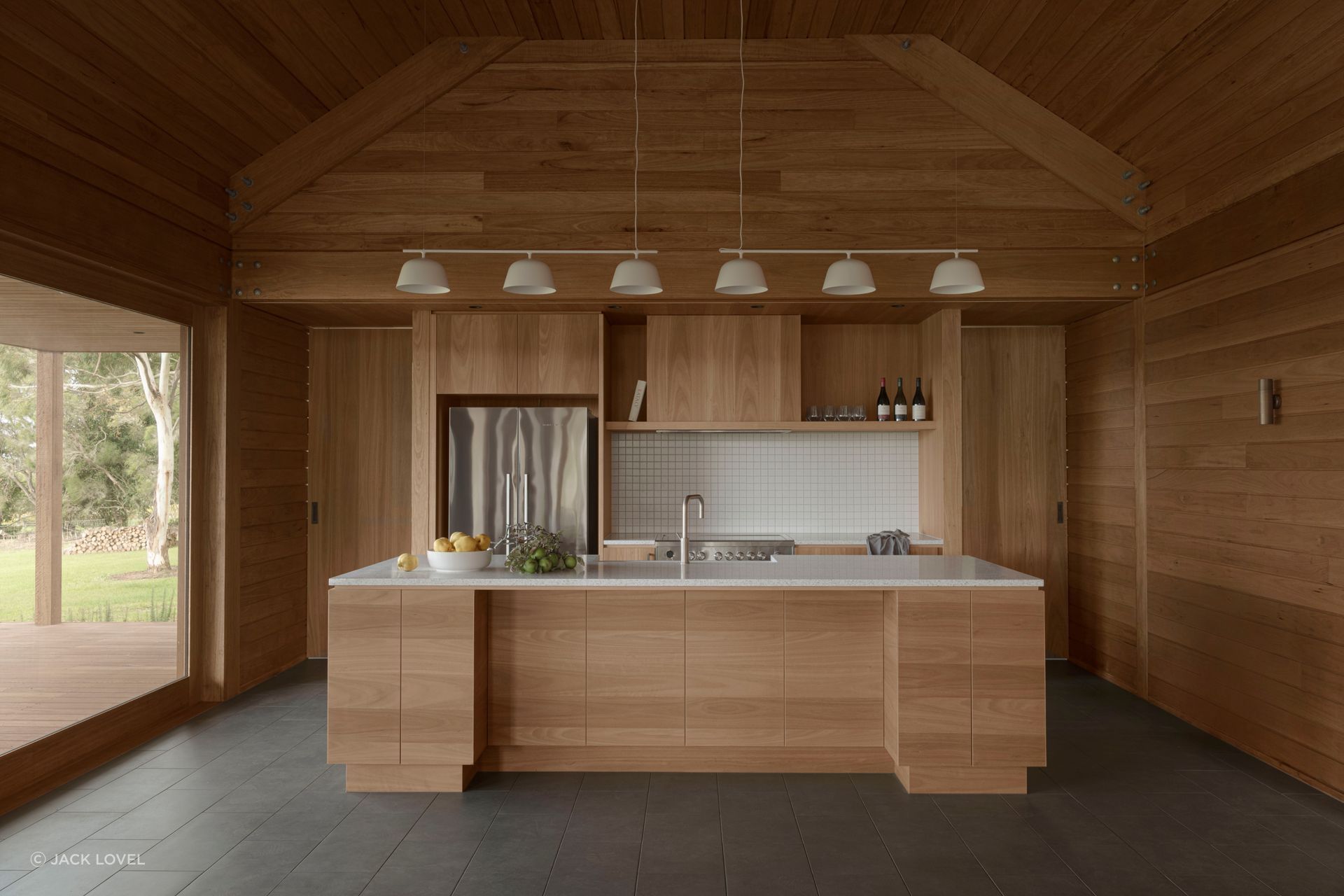 Main Ridge House by Porebski Architects.