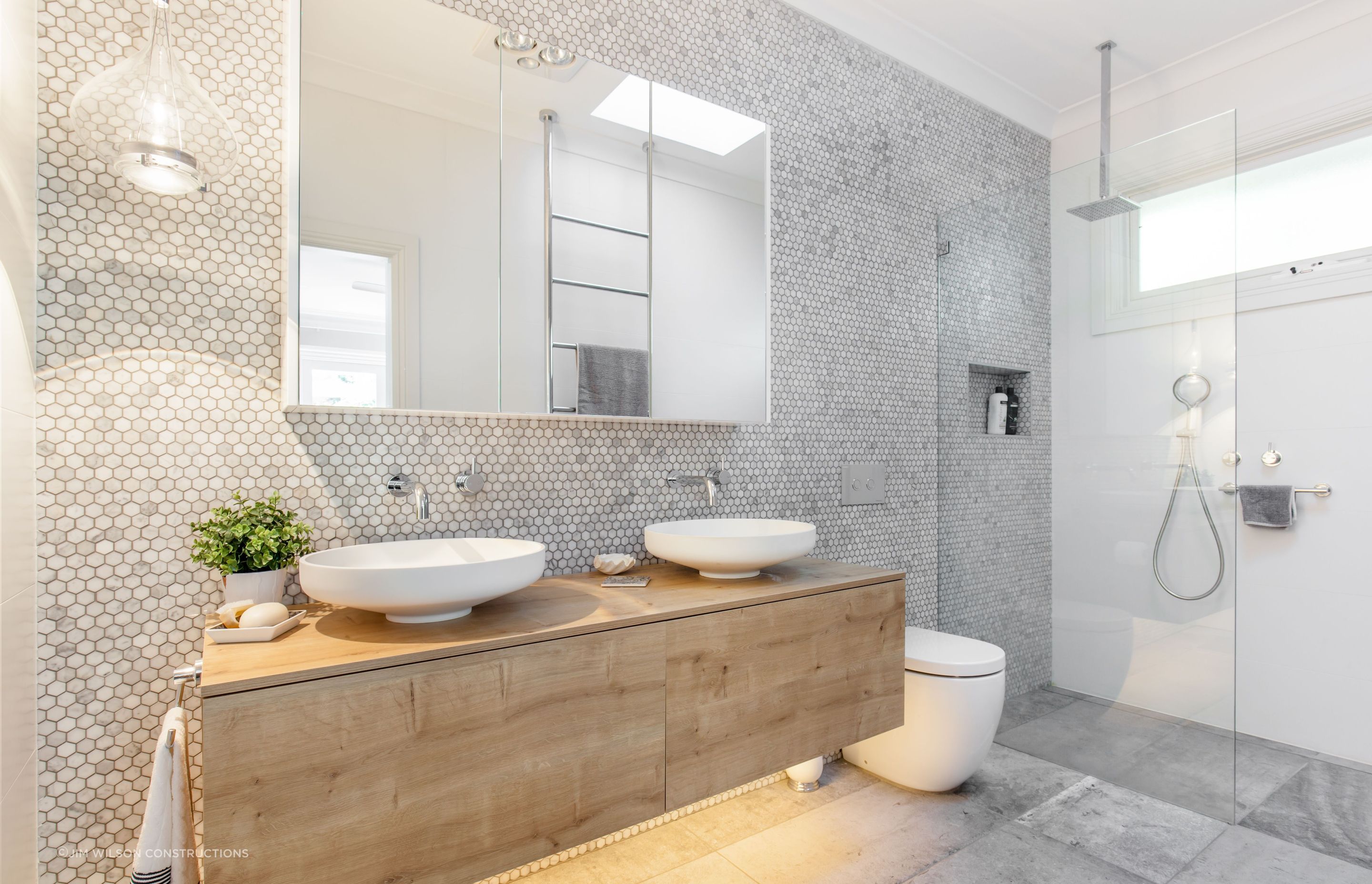 A perfectly sized shower screen enhances the look of a shower space.