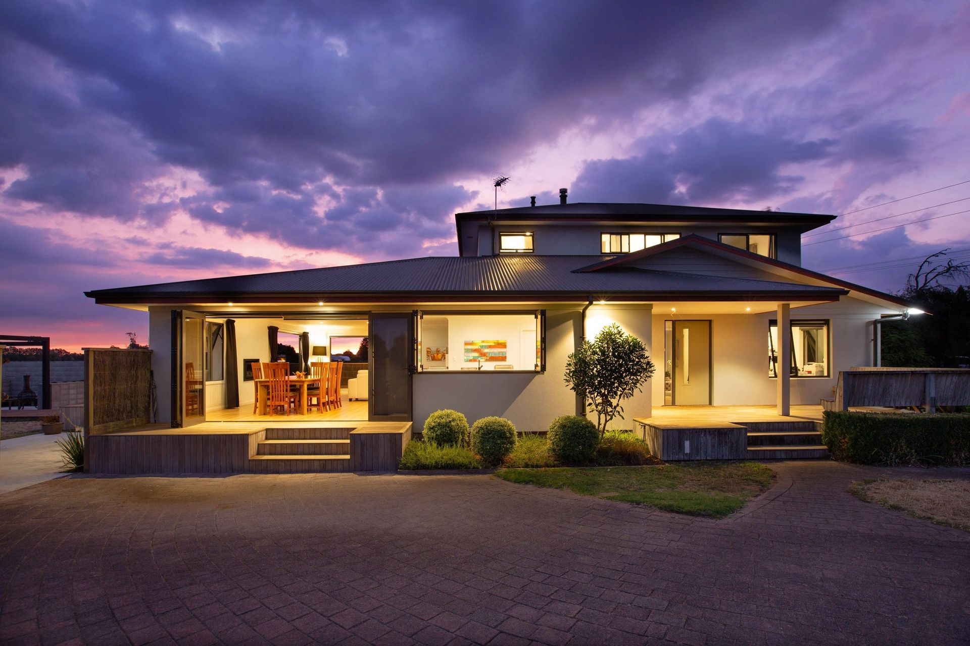 The owners of this Waikato home wanted a large open-plan kitchen for their family home, with a combined dining room and informal lounge to bring the family together.