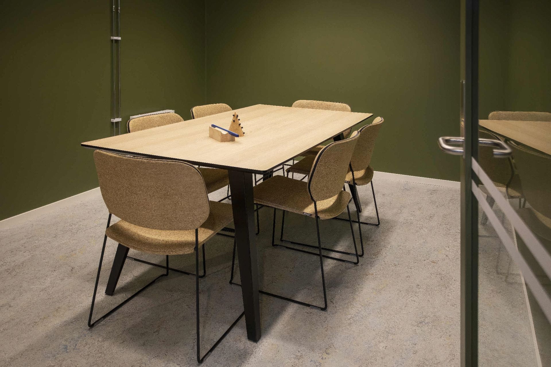 Featured: Offecct Lite Chair