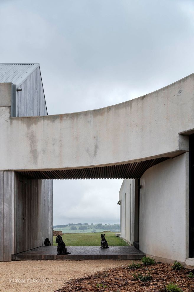 Highlands House by Luke Moloney Architecture.