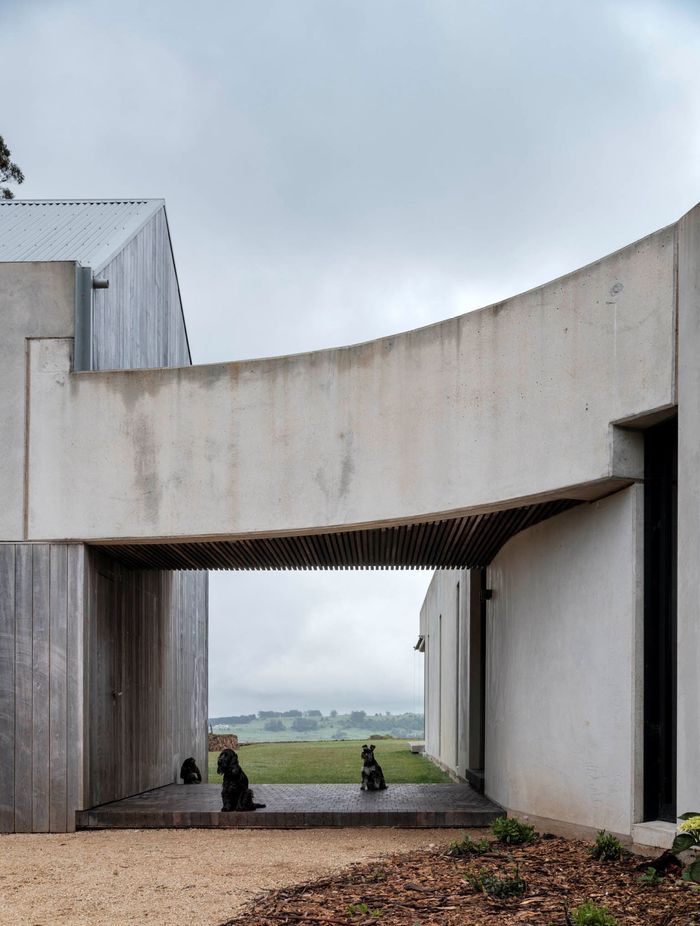 Highlands House by Luke Moloney Architecture.