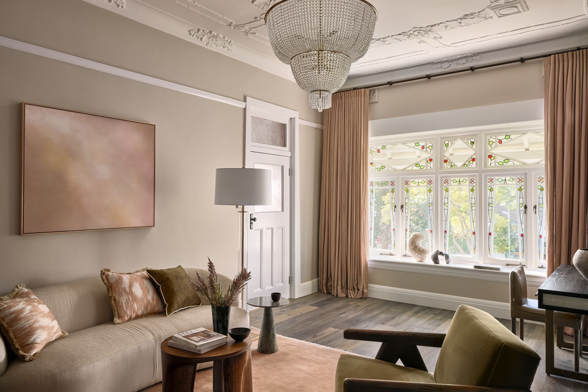 SIBU Gallery works with both homeowners and designers to find the right artwork for every room. Photography by Ryan Linnegar.