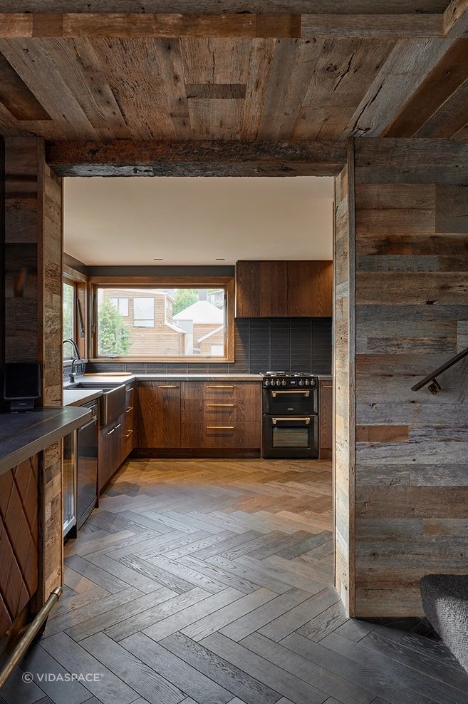 Queenstown Hill Residence by Fremont Studio | VidaGroove Reclaimed Tempest