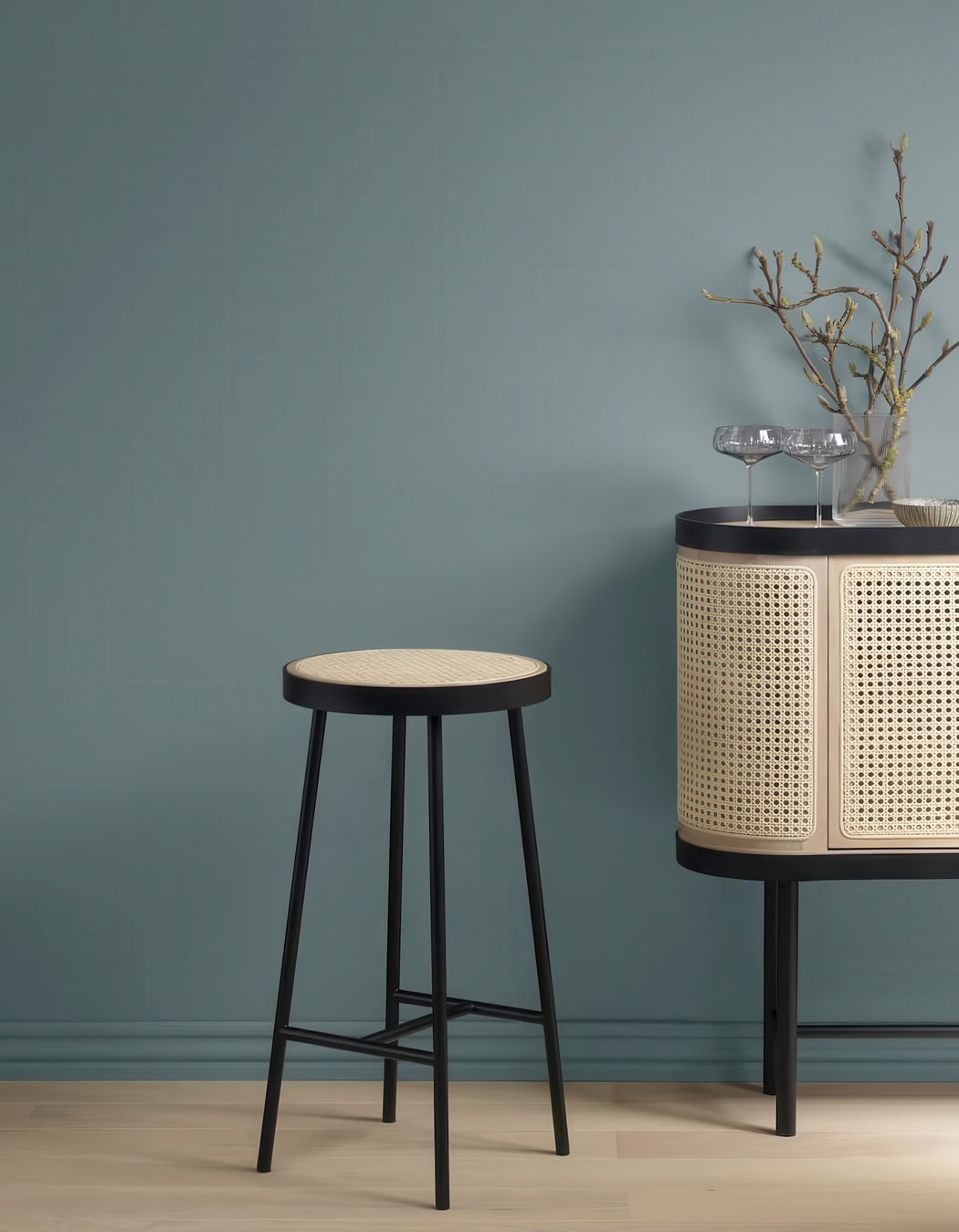 Be My Guest Stool / Warm Nordic