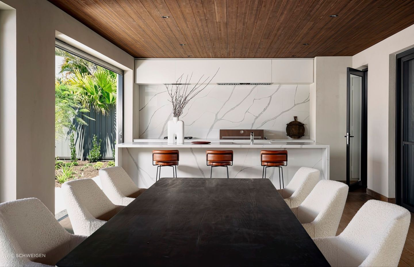 Outdoor Kitchen by Urbane Projects, featuring the CLUM212S Silent BBQ Rangehood