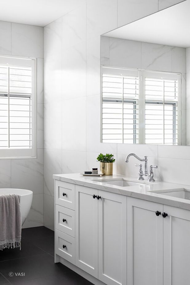 HAMPTONS HOUSE
by Vasi