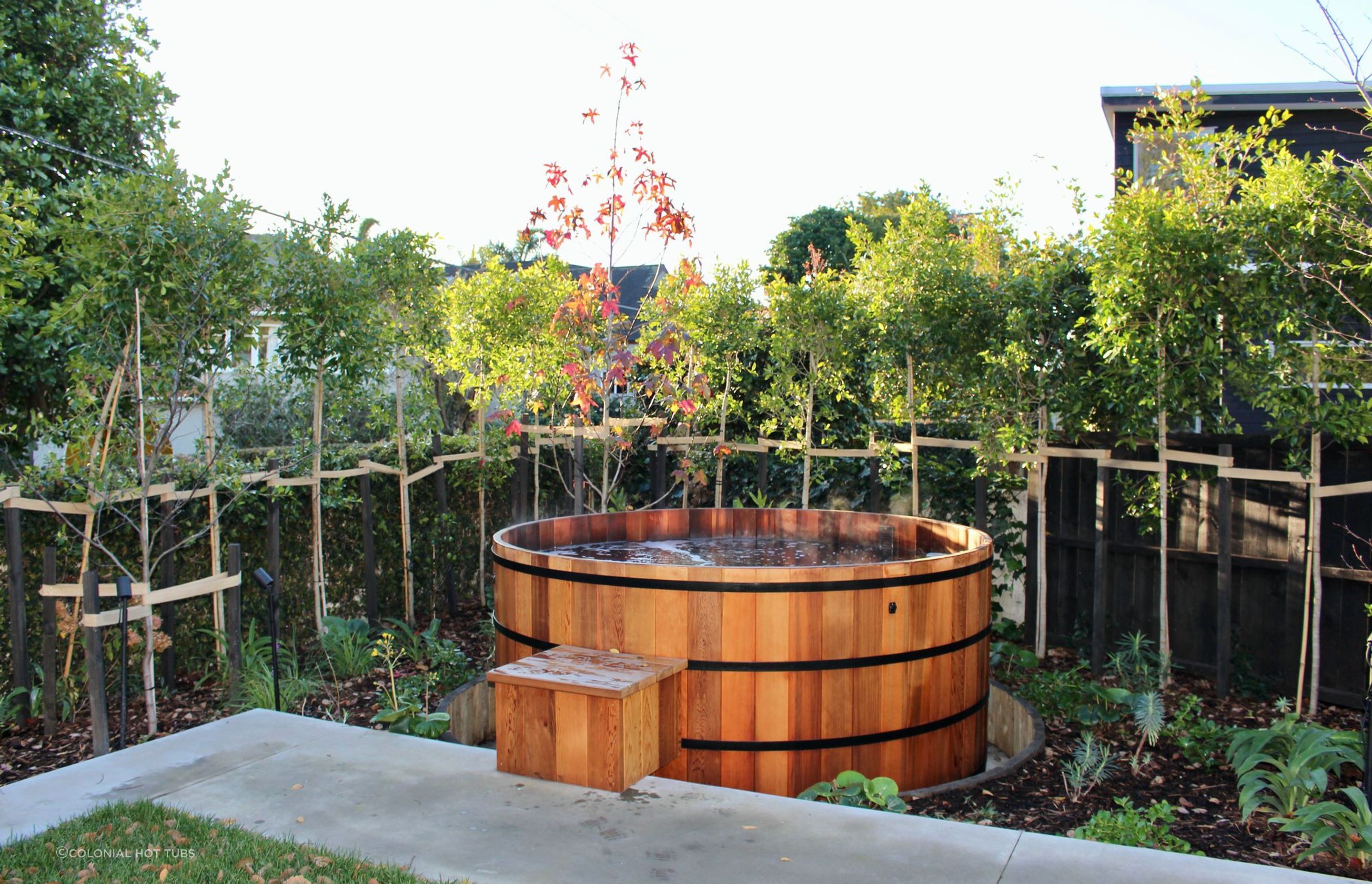 The 8 Foot Cedar Hot Tub can accommodate 14 people making it great for social occasions.