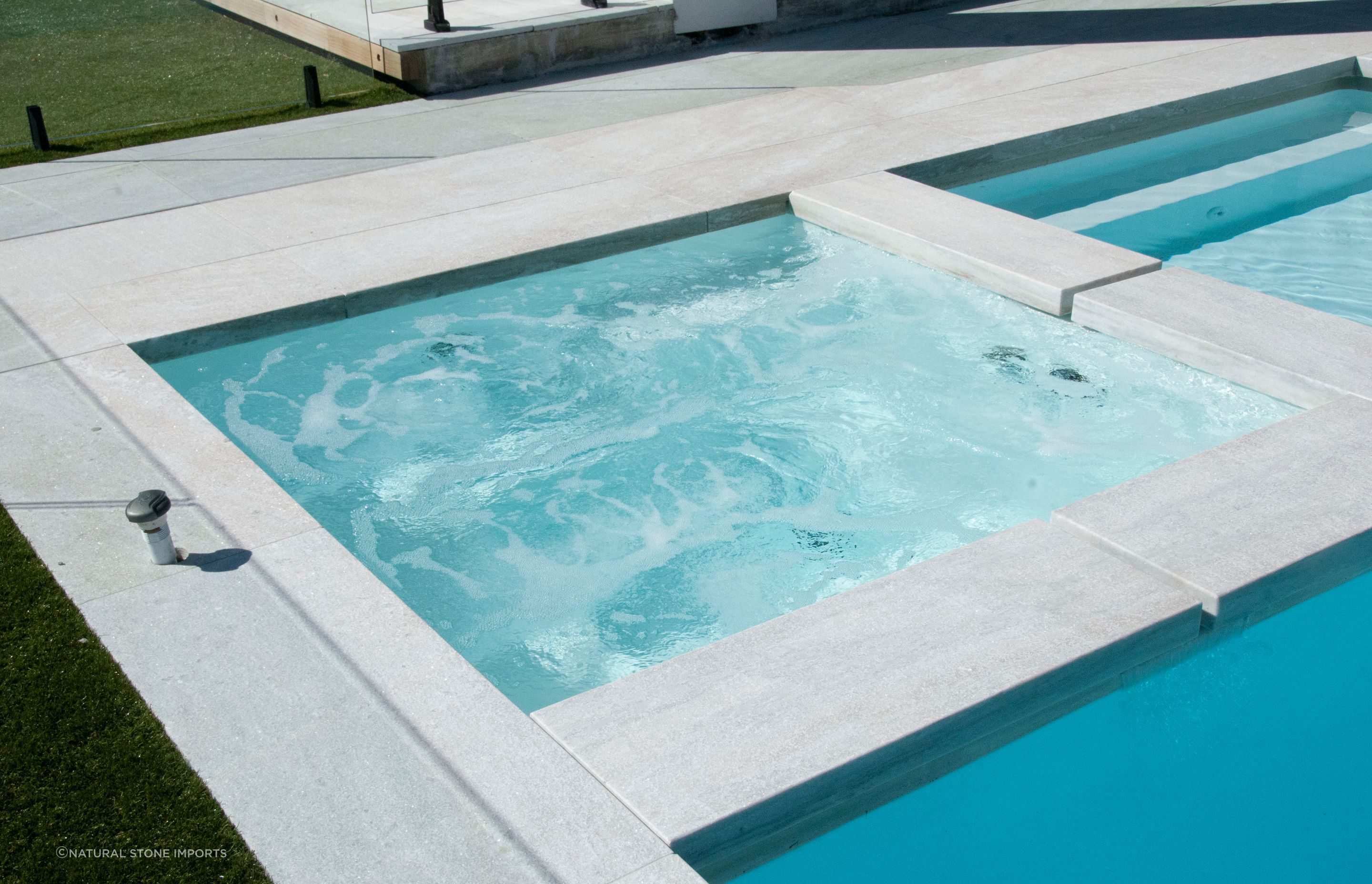 There are three profiles to choose from, and a variety of colours to suit all projects.
