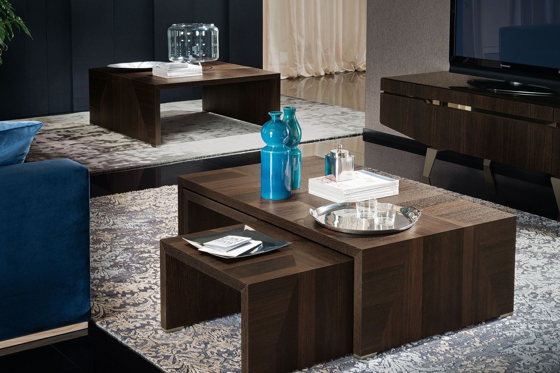 Choosing a pop-coloured decorative item is a great way to introduce a bit of dynamism, especially when matched with a superb option like the Accademia Coffee Table by Alf Italia.