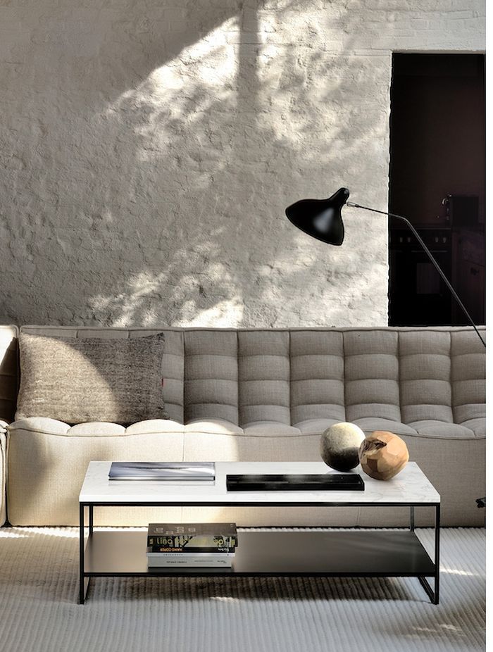 Designed for versatility, the rectangular shape ensures this coffee table fits comfortably in most room configurations.