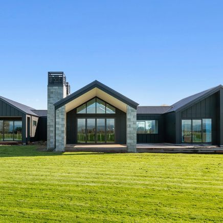 Crafting your vision: the essential checklist for a seamless building experience with your contractor