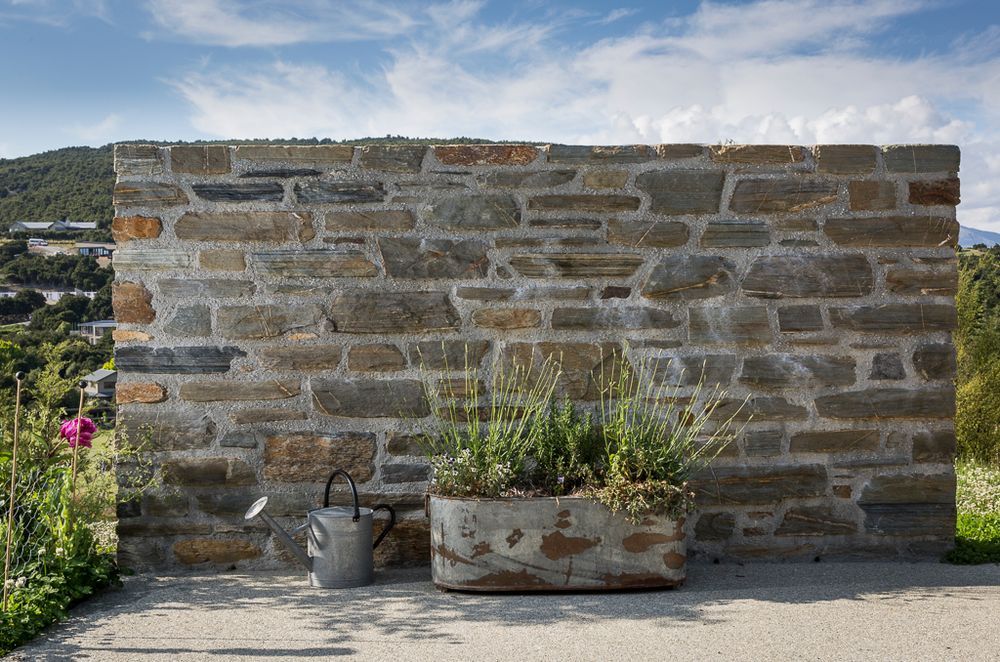 Blocky-stone-example-v2.jpg