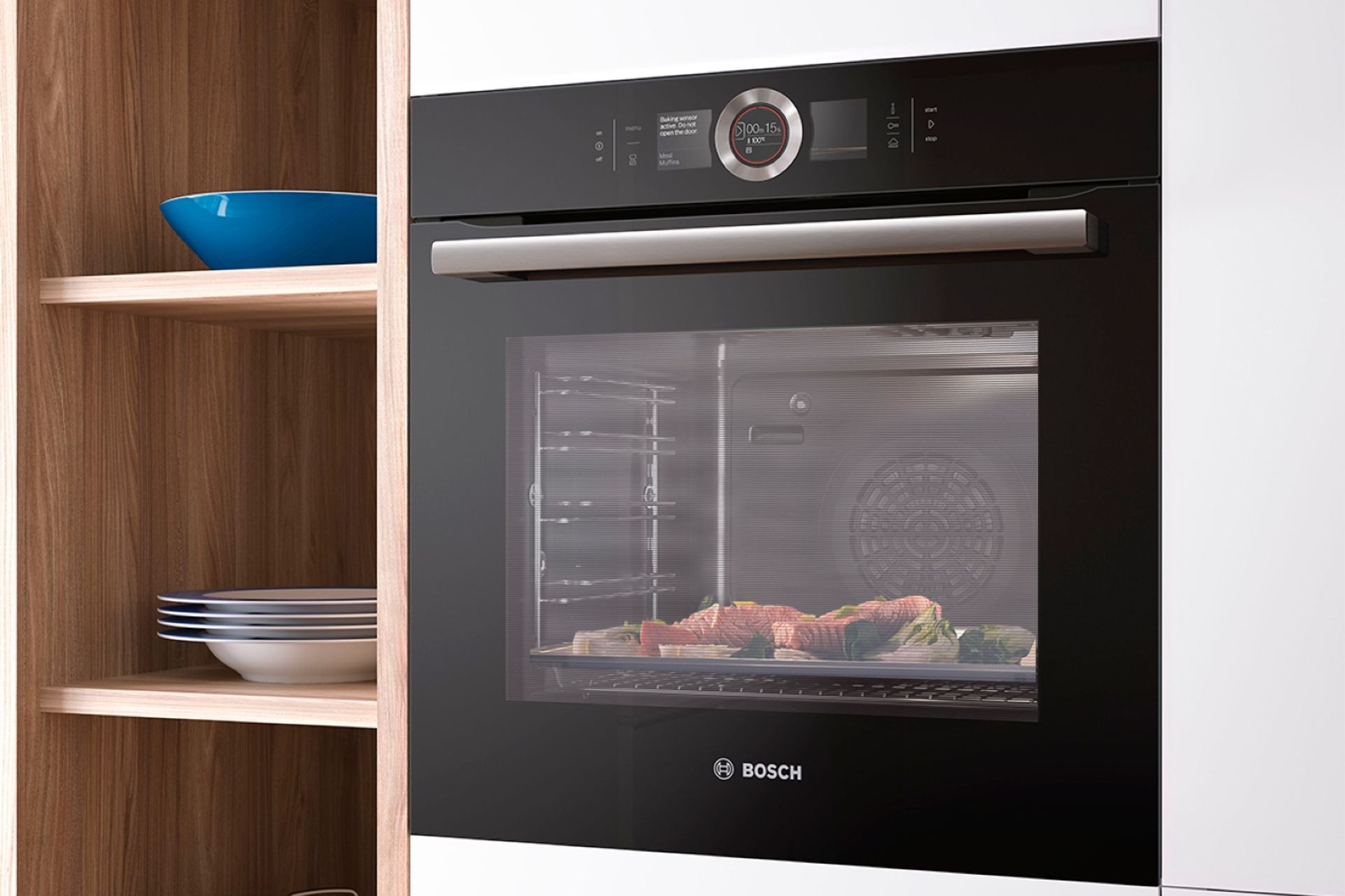 The Bosch Series 8 Built-In Oven has multiple cooking modes to help you cook more efficiently.