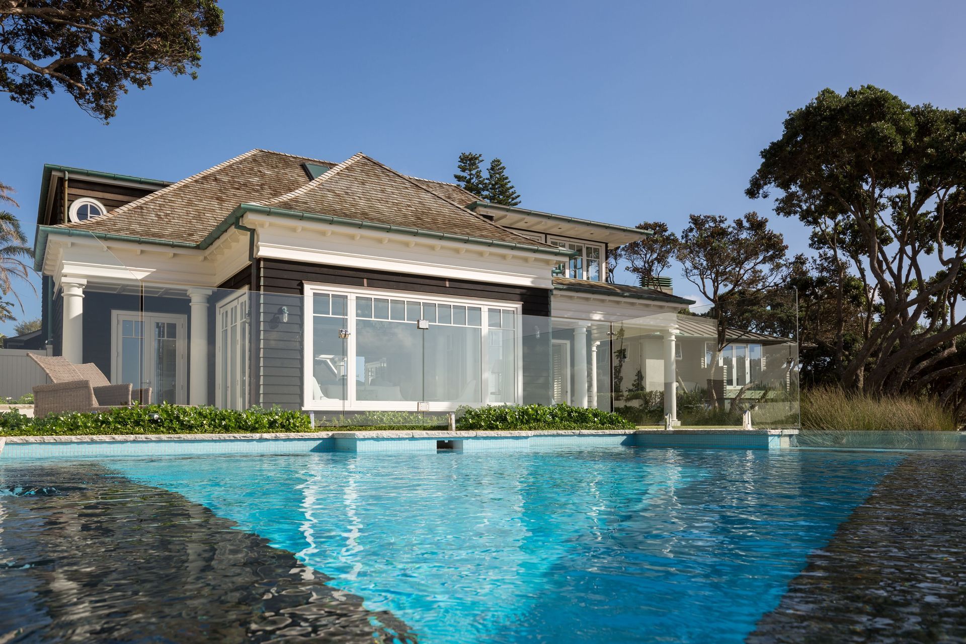 Campbell's bay garden and pool by Shafer Design Studio.