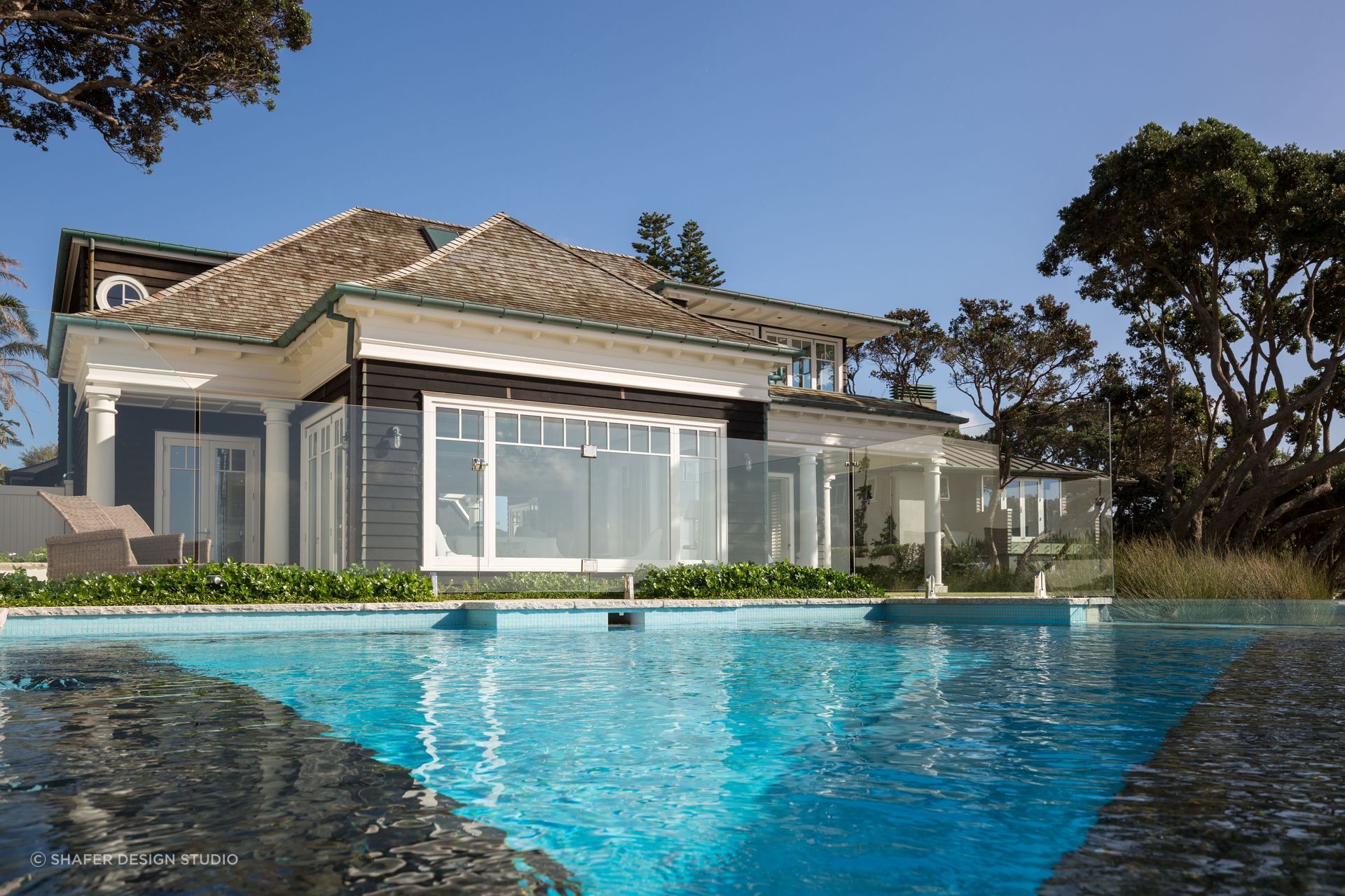 Campbell's bay garden and pool by Shafer Design Studio.