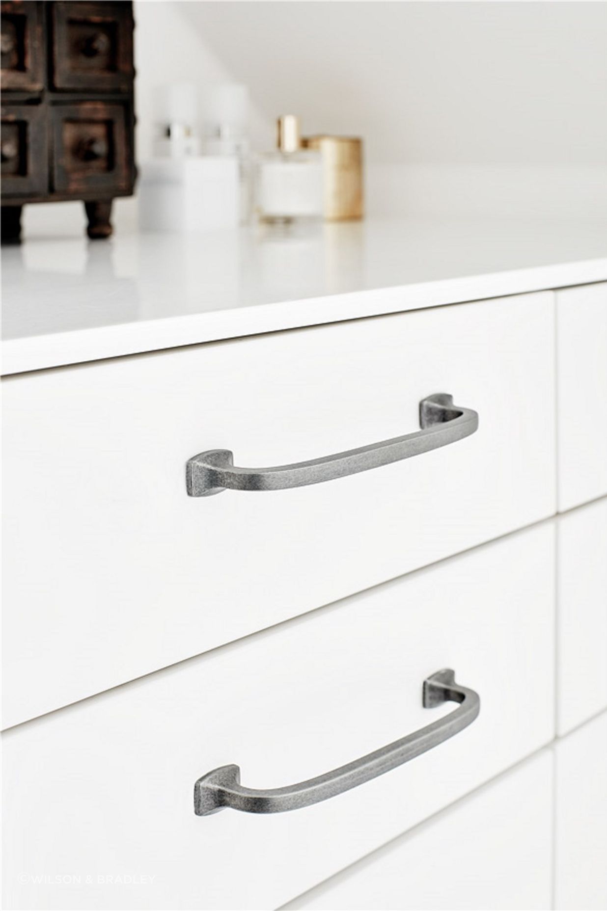 Furnipart Classic Handle
By Wilson & Bradley