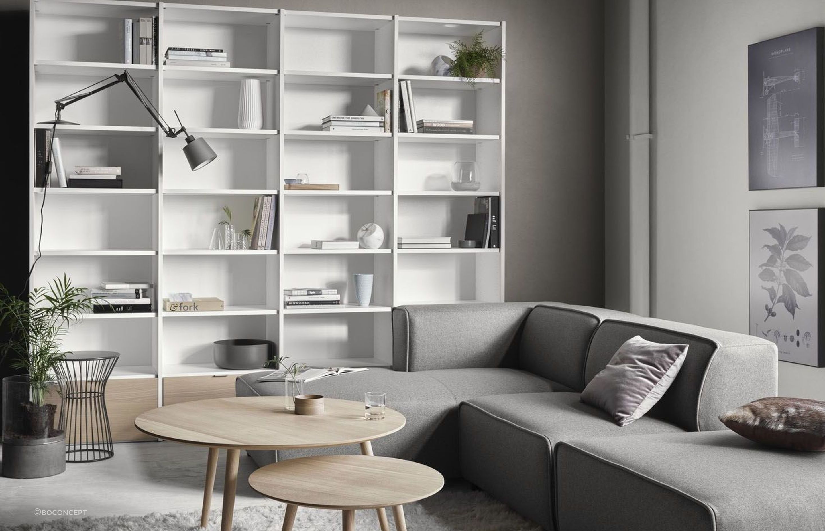 A clean and minimalist approach with the Copenhagen Wall System.