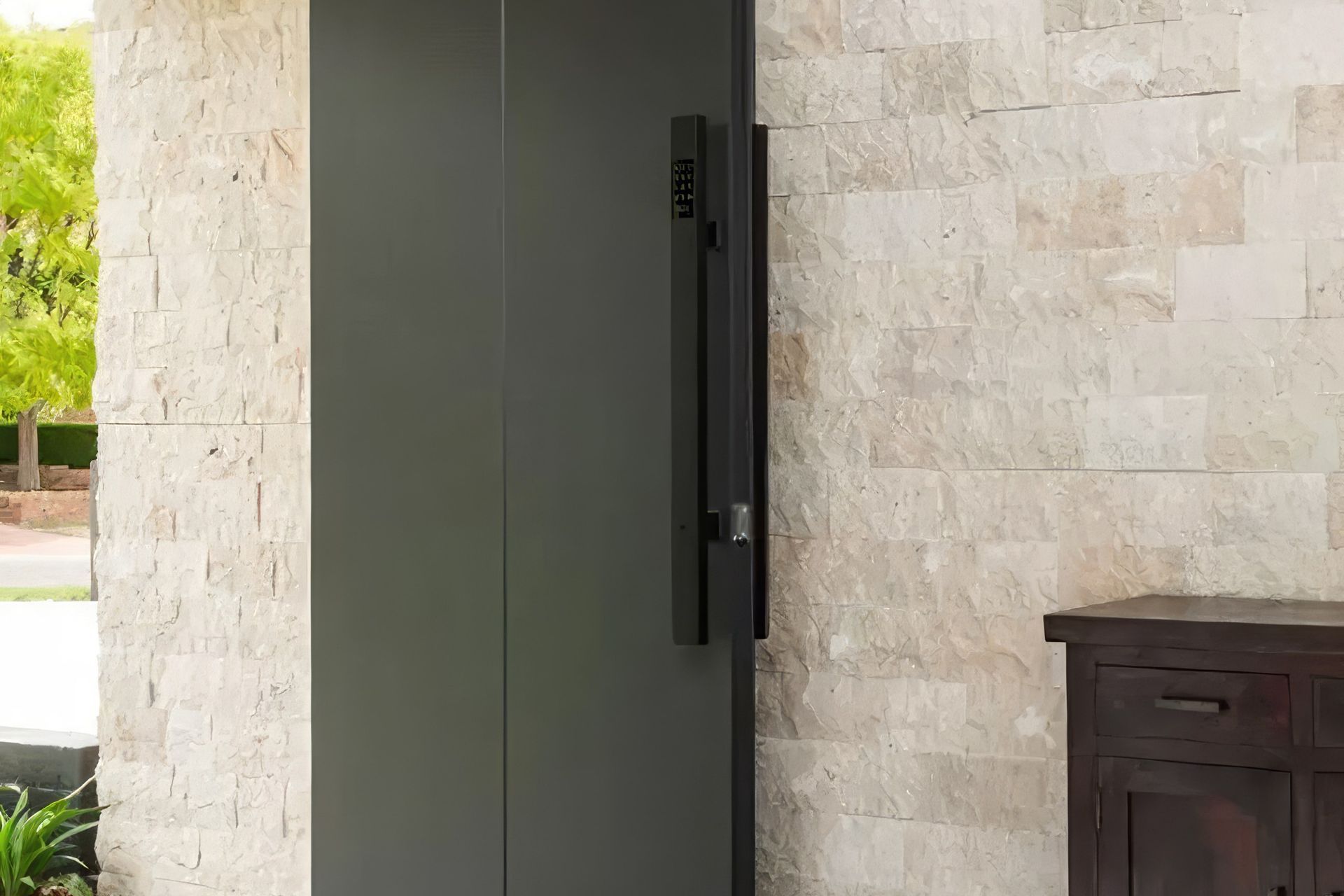 CopyofAmberBlog-FeaturedImage-11SmallHouseRenovationIdeasToMakeThemFeelBigger17-standard-scale-300x-v2.jpg