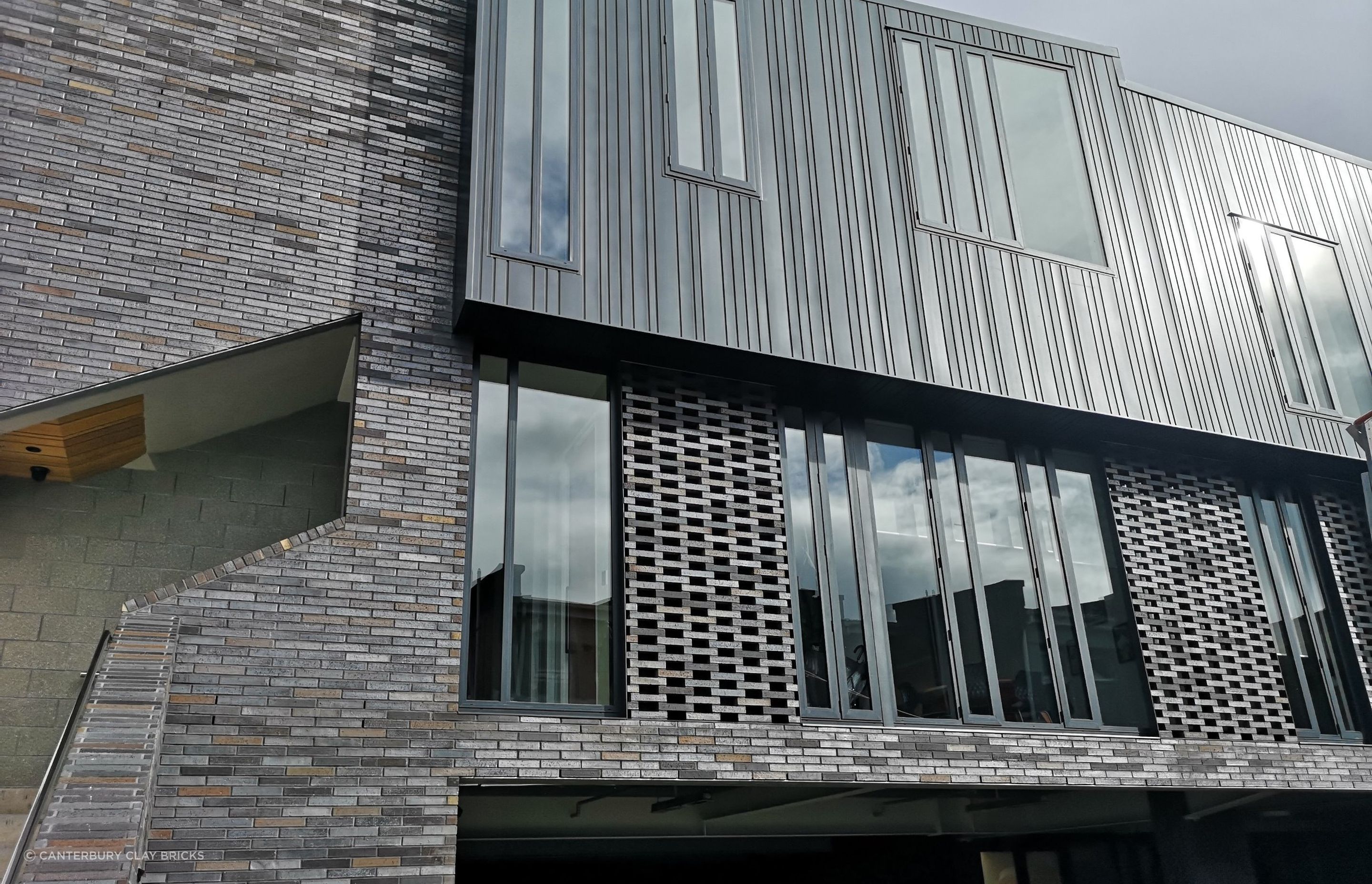 Beautiful variations in colour and texture with the Create Range Bricks from Canterbury Clay Bricks. | Photography: Patrick Reynolds &amp; Richard Thomas