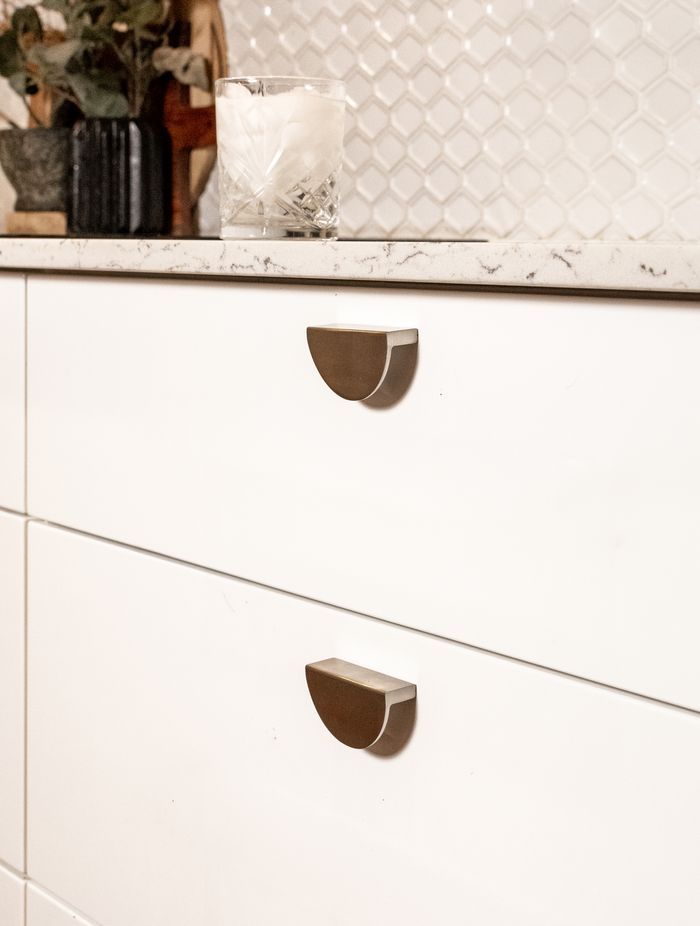Krome Half Moon Handles
By Nover