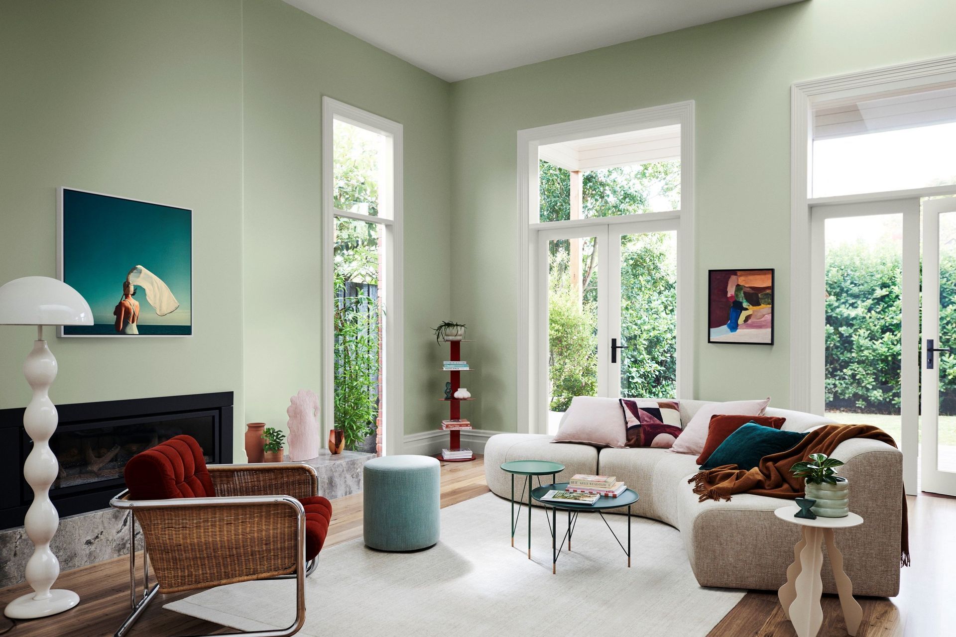 The Dulux Ultraair® Low VOC Paint Range significantly reduces the number of chemicals in the air during painting and after application.
