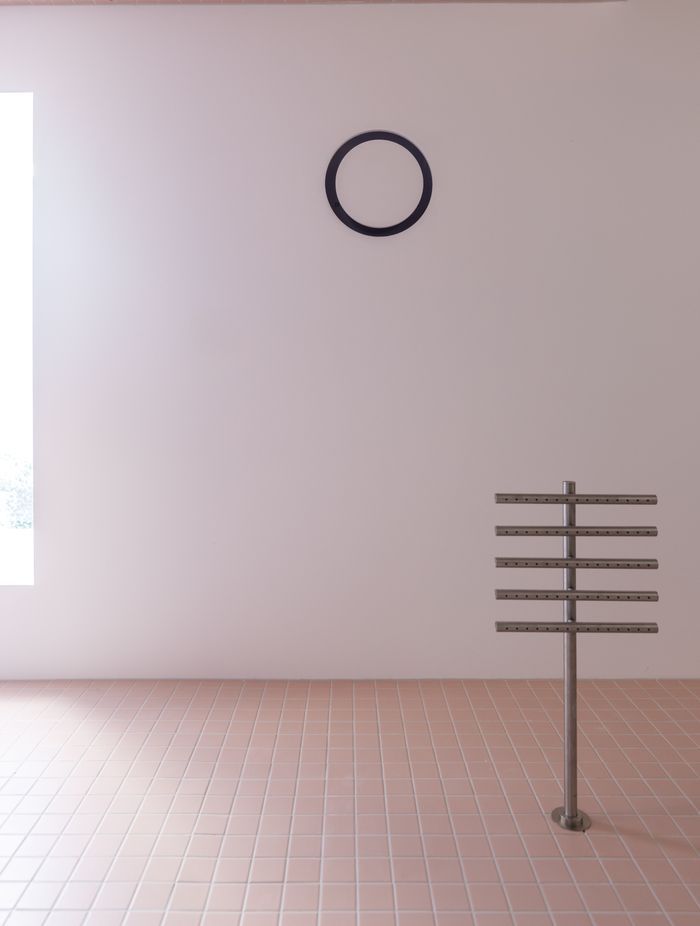 Expella's stunning Shadowline Diffuser Round.
