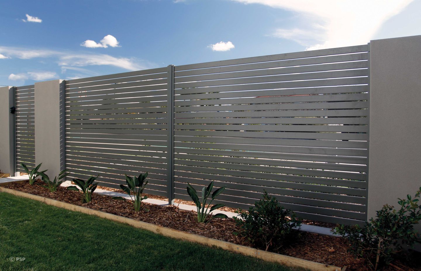 Sleek, contemporary and easy to install — EliteFence Aluminium Fencing from PSP.