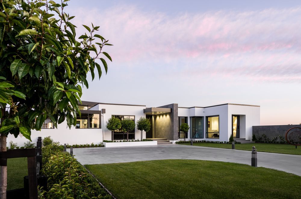 XTHERM™ GOLD Insulated Plaster Facade System
by Resene Construction Systems.