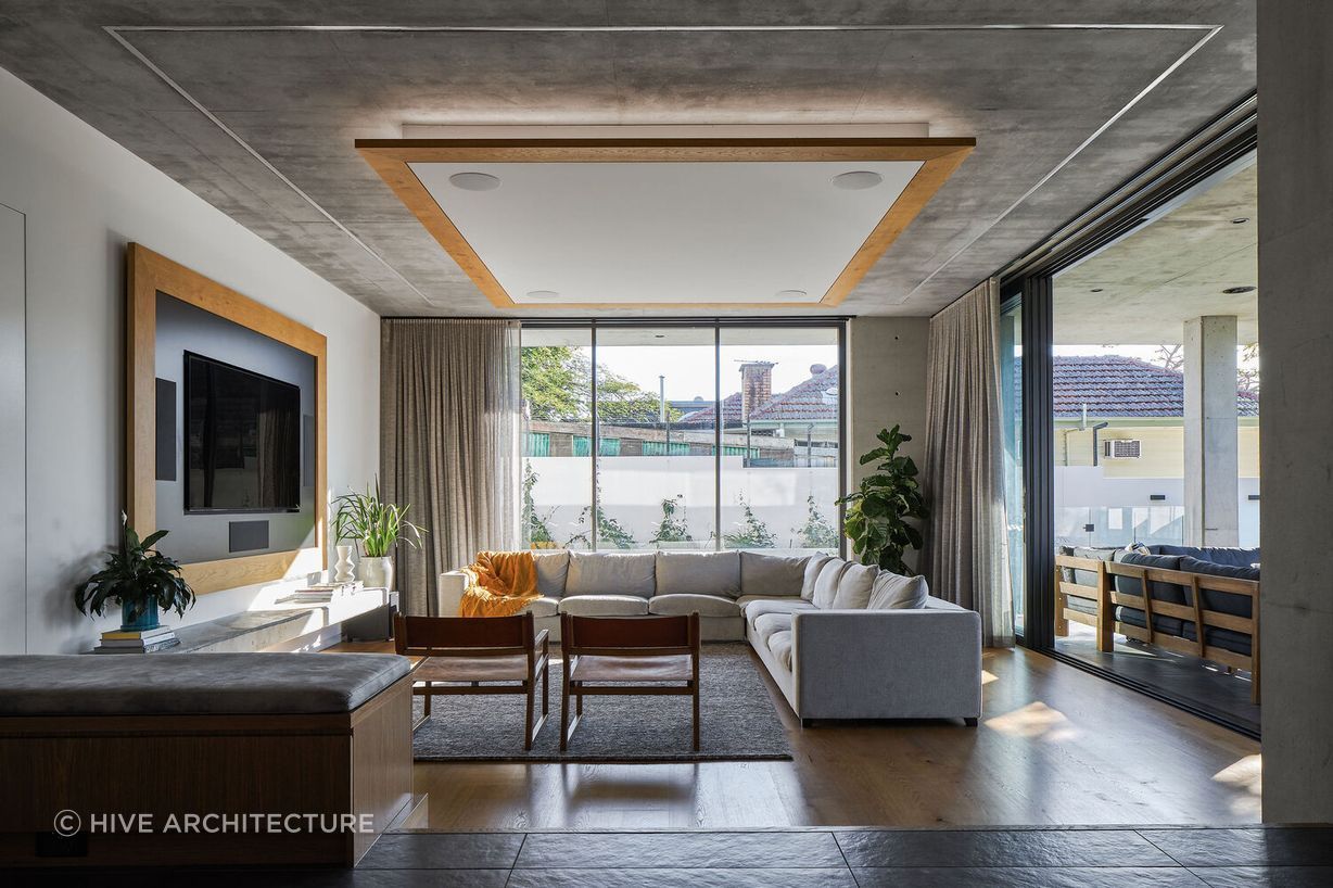 The Hendra House designed by Hive Architecture offers a free-flowing atmosphere that exemplifies contemporary design