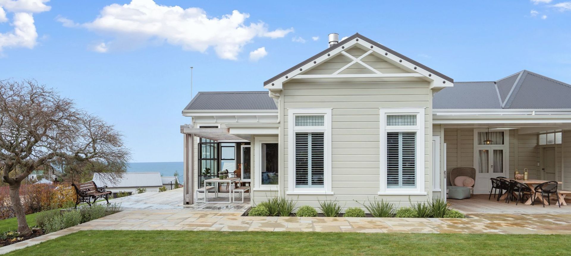 This Napier home saw a renovation that showcases the perfect fusion of traditional timber joinery and modern design elements.