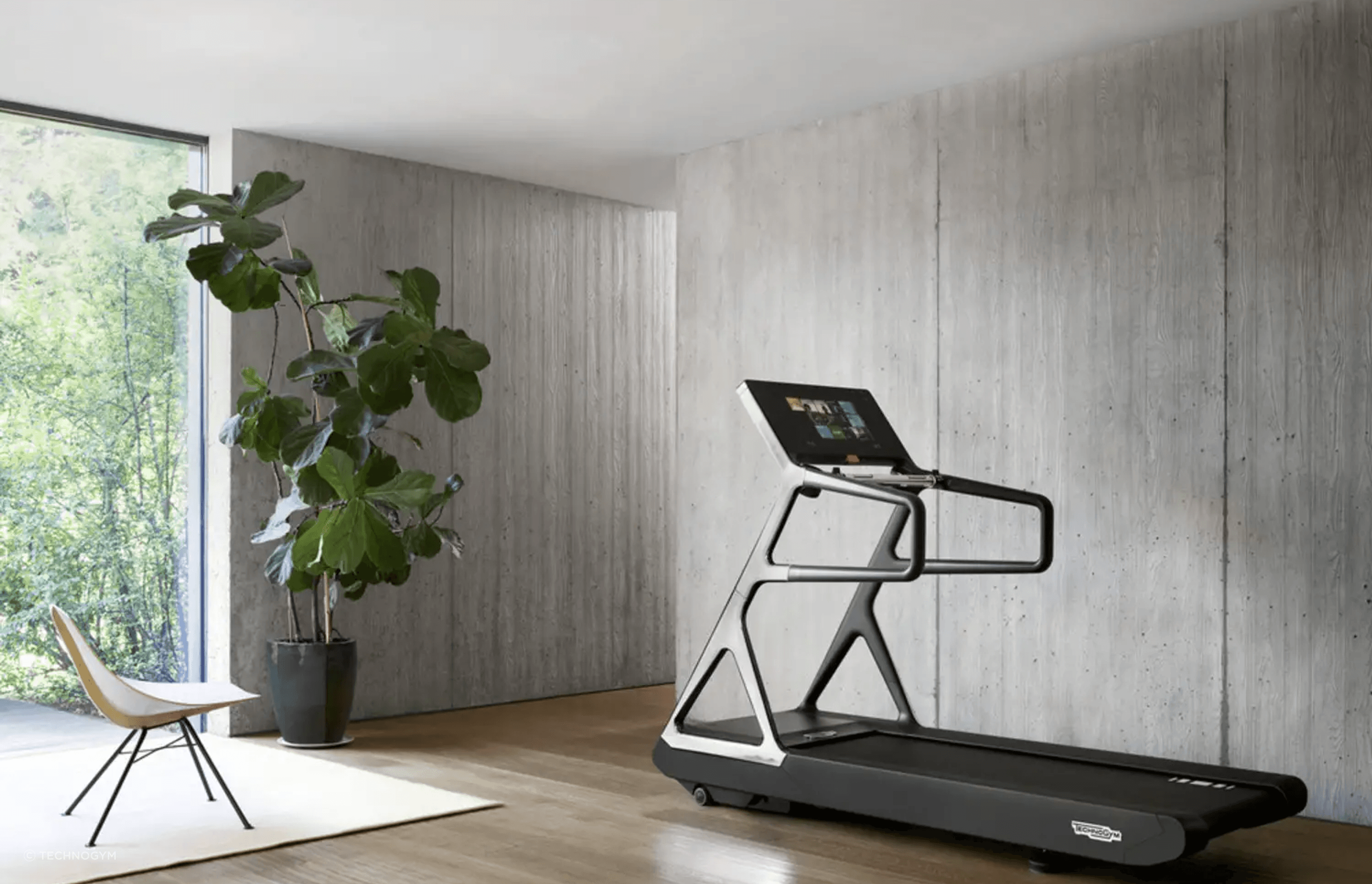 The Run Personal treadmill, designed by Antonio Citterio, combines cutting edge technology with beautiful lines.