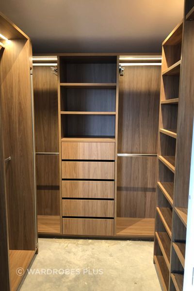 Wardrobes Plus works with you to understand exactly what your needs are so that the solution is completely customised to you.