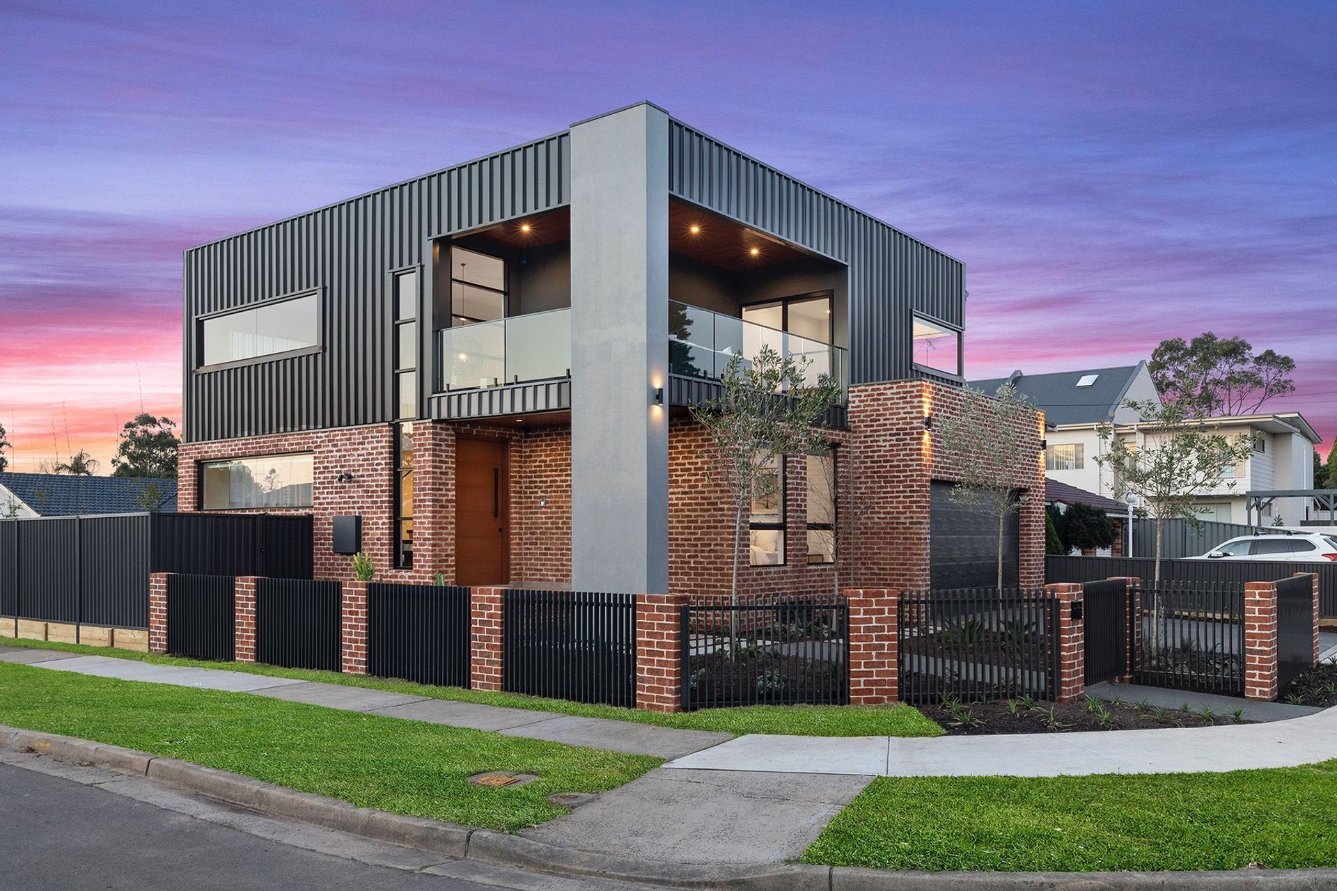  A fusion of weatherboard and brick showcases endless design potential, as exemplified in this captivating double-storey home in Chipping Norton.