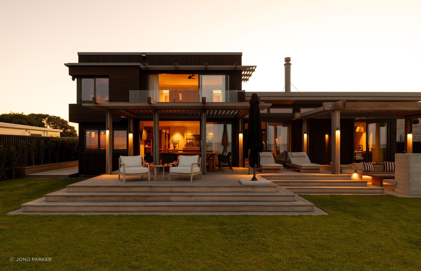 Pukehina House by HMOA.