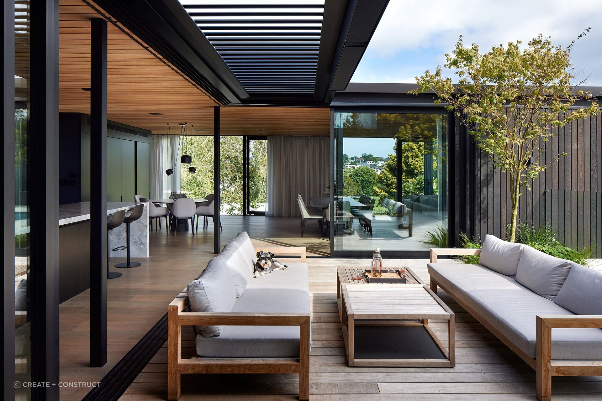 An exquisite high-spec project in Kohimarama — a stunning collaboration between Create + Construct and Studio John Irving Architects | Photography: Simon Wilson