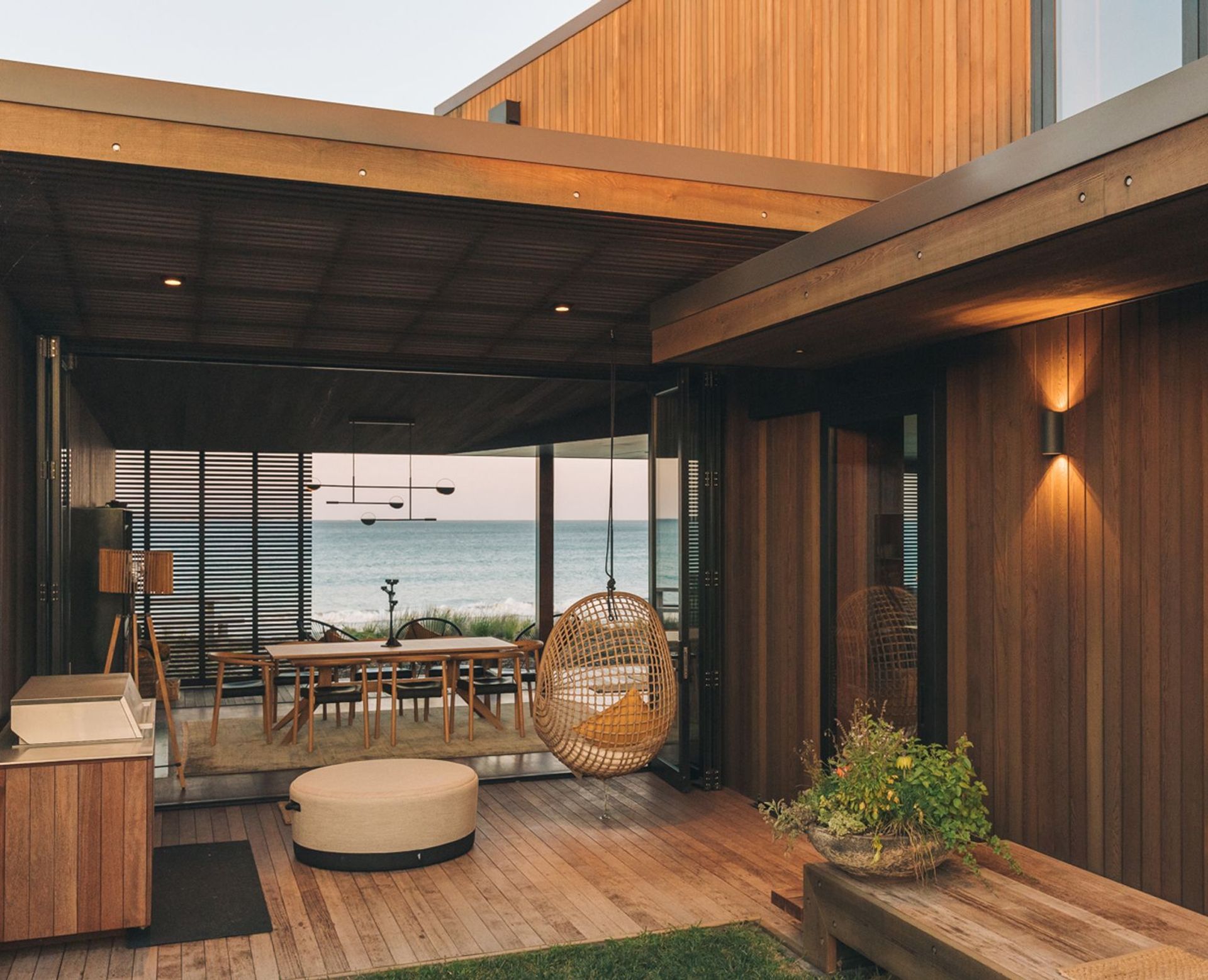 Timber vs Composite Decking: 6 Key Factors to Help You Pick